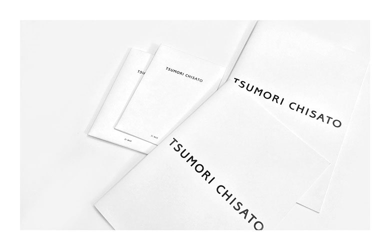 ADVERTISING CAMPAIGN BOOK ART DIRECTION. PHOTO: ALI MAHDAVI