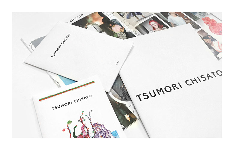 ADVERTISING CAMPAIGN BOOK ART DIRECTION. PHOTO: ALI MAHDAVI